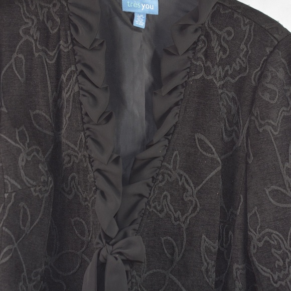 Black Jacket with Frills SZ L Tres You - Picture 2 of 9